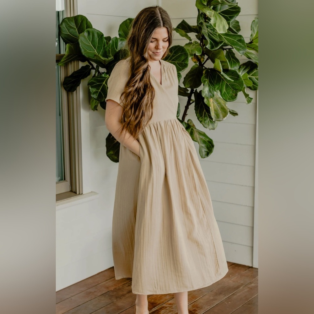 Neuflora Fall River Wrap Dress - Beige